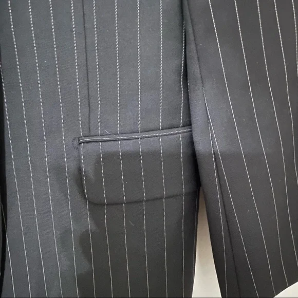 Hugo boss selection pinstripe blazer super 120 EUC - Picture 4 of 9